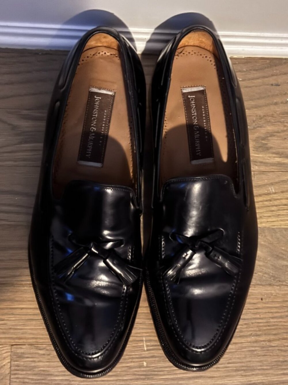 Johnston & Murphy Men's Black Leather Tassel Loafers, Size 11, Great Condition - Picture 2 of 9